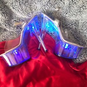 ACRYLIC LITE UP HEELS